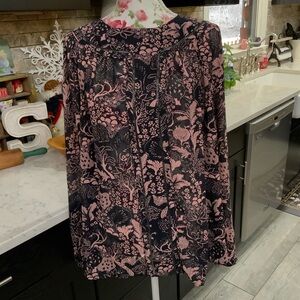 Ann Taylor Black and Pink Floral Long Sleeve Blouse